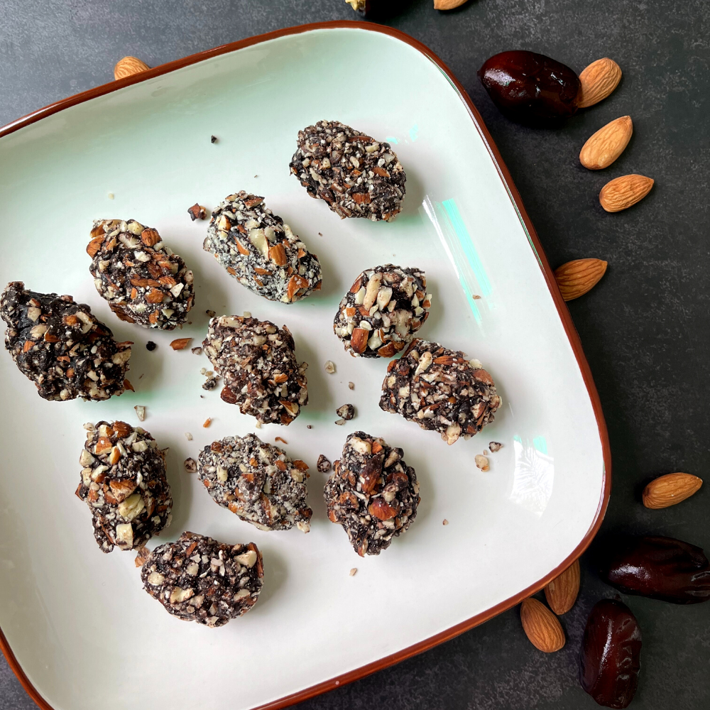 No Added Sugar Dark Chocolate & Almond Dates - 12 Pieces