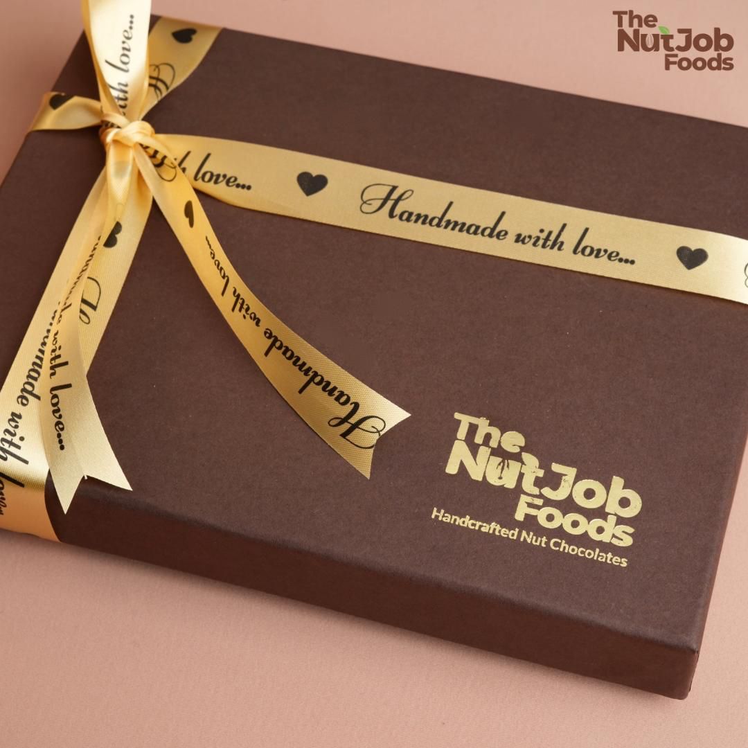 No Added Sugar Dark Chocolate & Almond Dates - 12 Pieces