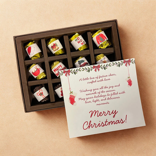 Christmas Gift Box - Almond and Chocolate Dates - 12 Pieces