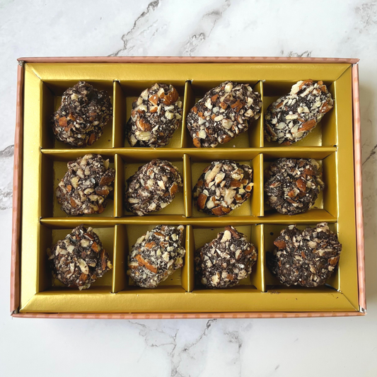 Dark Chocolate Dates with Almonds - 12 Pieces